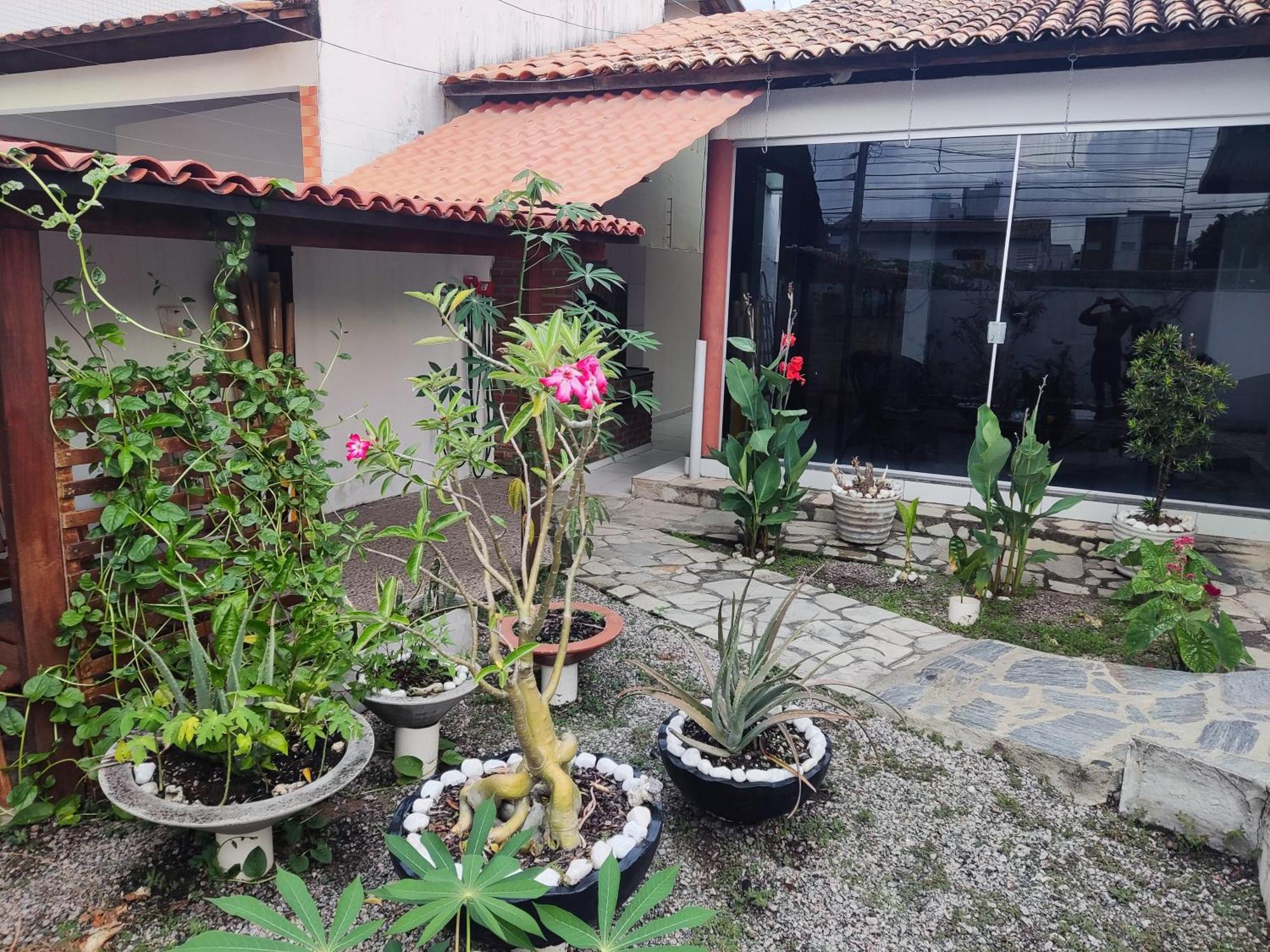 Pensión E E J Residencia A 200 Metros Da Do Bessa